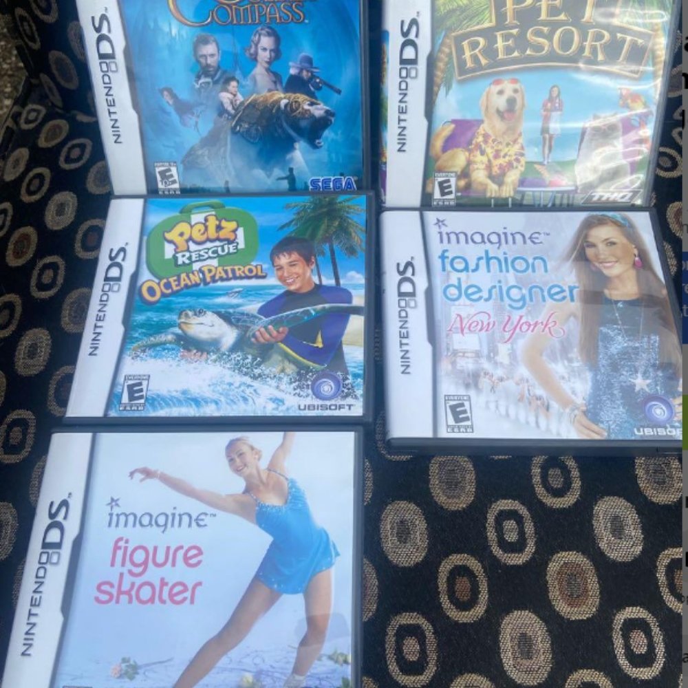 Lot Nintendo DS games: Fgure skater, Fashin Desig, Pet resort, Golden comp, etc
